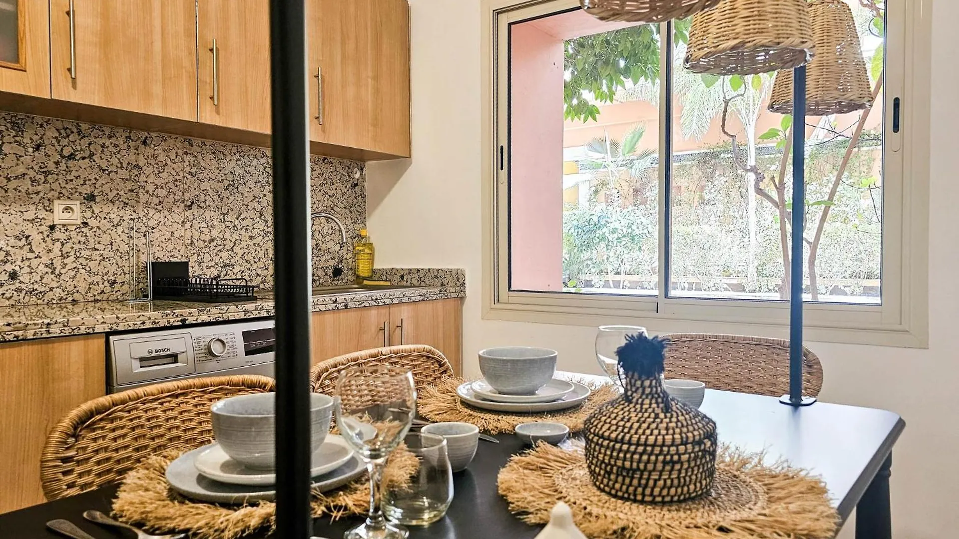 Apartment Oasis - 7 Min From Majorelle - Medina And Nightlife With Ac And Pool Marrakesh Morocco